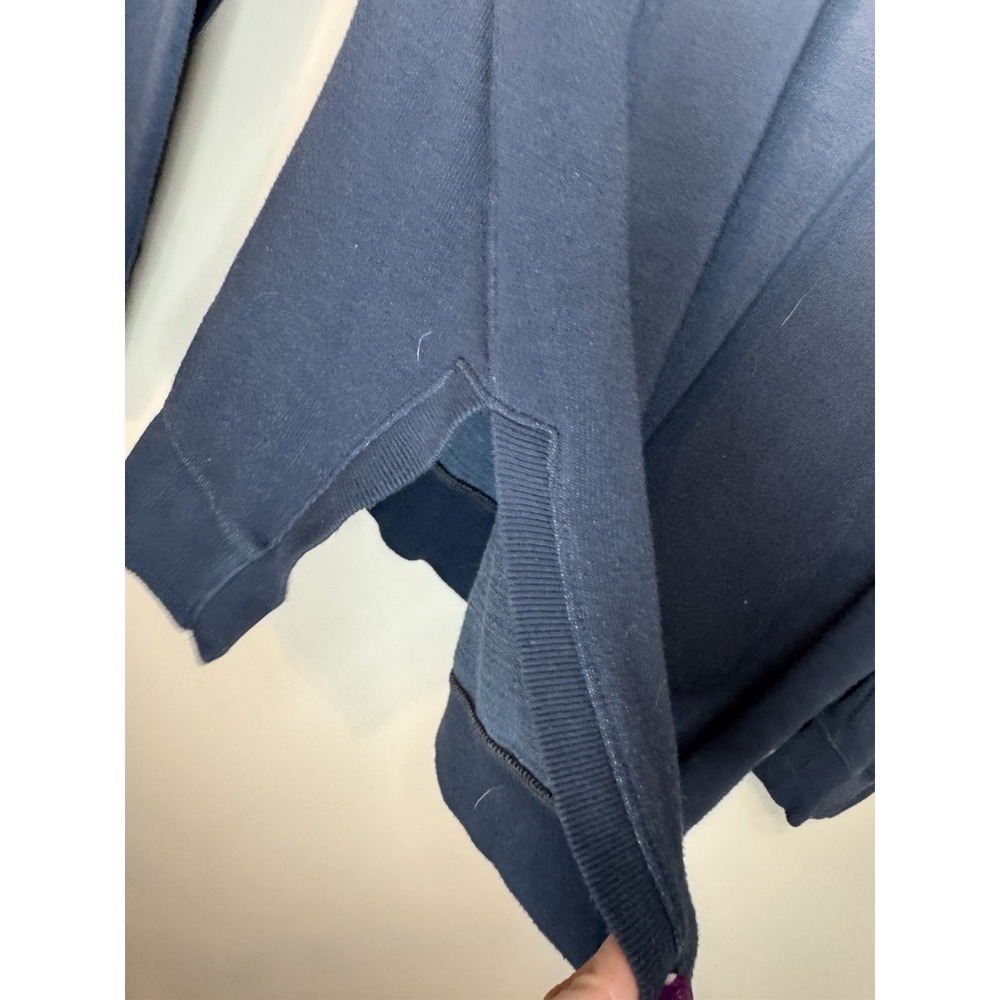 American Eagle Womens Blue Ombre Long Sleeve Sweater With Slit Sides Size Small - Picture 11 of 12